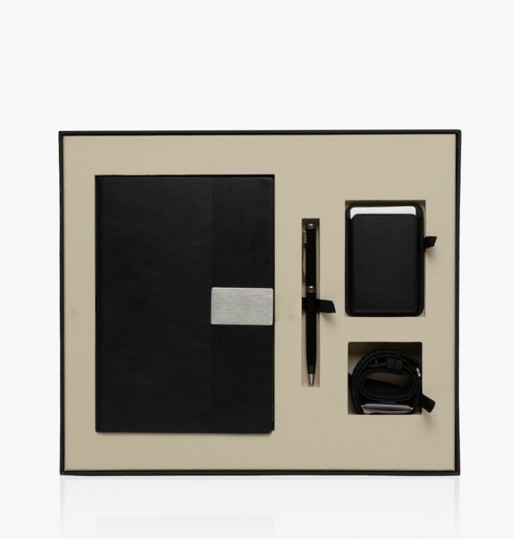 Кожаные изделия 18 TANVIR.UZ-A5 MAGSAFE QWATCH 2